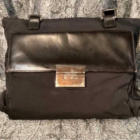 Gucci chocolate brown nylon and leather shoulder bag with silver hardware - Picture 15 of 15